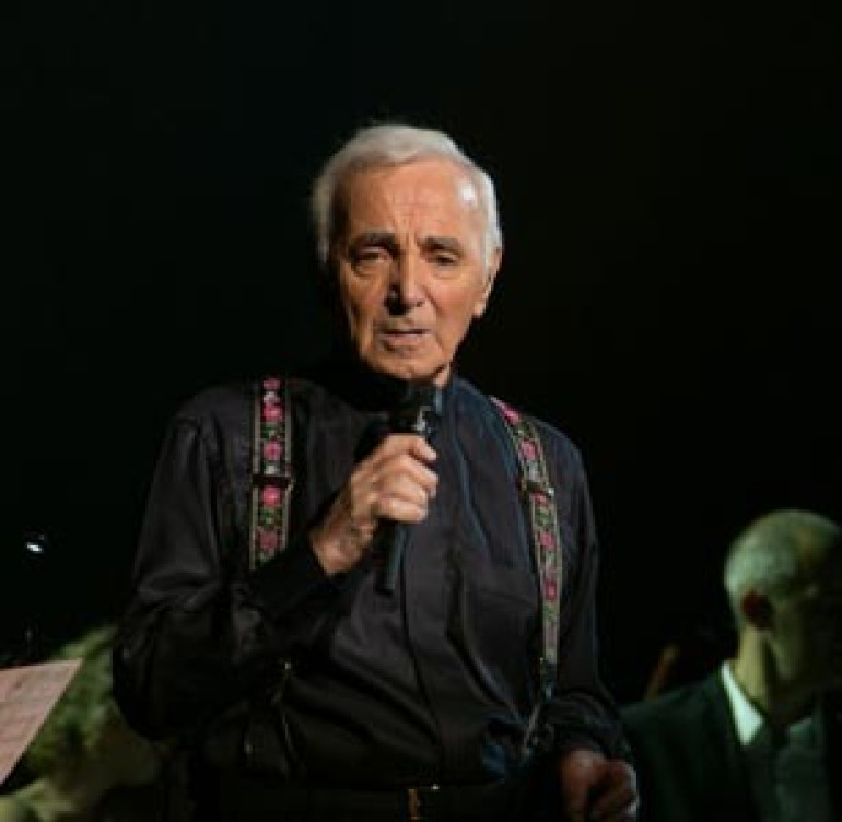 Stars join Aznavour in Paris to sing for Armenia