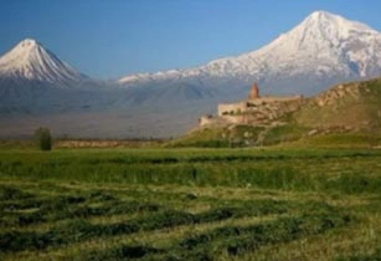 Группа «Непоседы» исполнила песню «Арарат» на стихи Вадима Борисова
