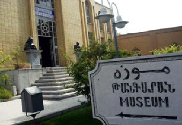 Iranian security detain looters of Armenian church