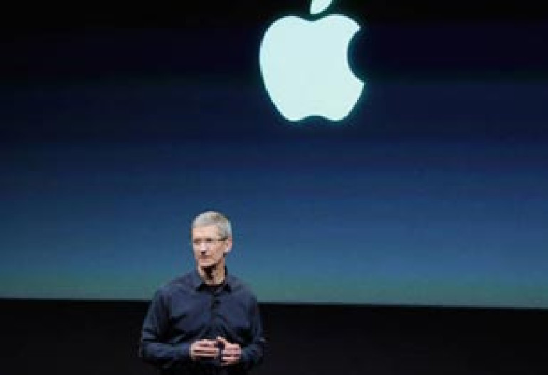 Apple unveils iPhone 4S