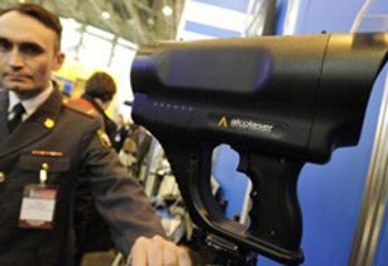 Алколазеры осложнят жизнь любителям парфюма