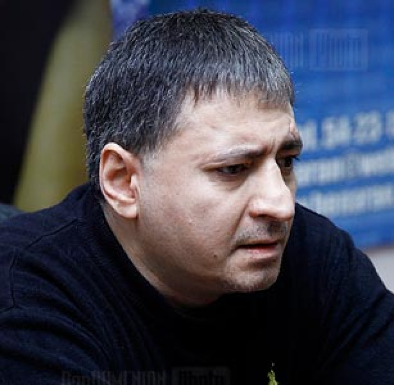 Armenian playwright can’t stage his plays over actor shortage 