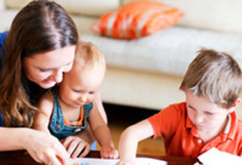 Women with children have better health - study