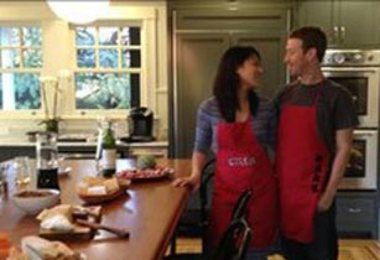 Facebook bug sees Zuckerberg pictures posted online