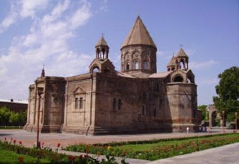 Fire in Tbilisi’s Armenian church was not deliberate, says minister