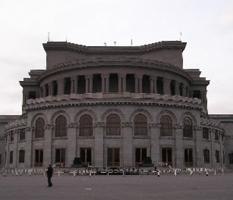 Yerevan Opera House to close for repairs?