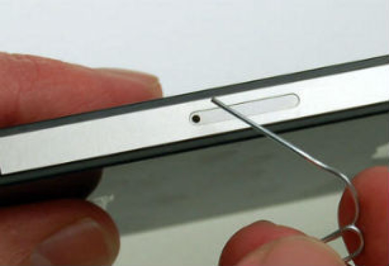 iOS 5-ով աշխատող iPhone-ի ծածկագիրը կարելի է «կոտրել» գրասենյակային ամրուցիչի միջոցով (տեսանյութ)