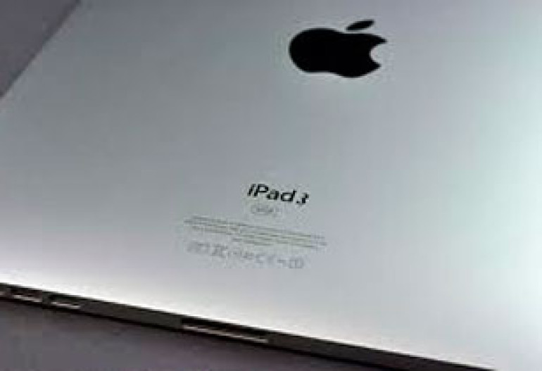 iPad 3 sales hit records
