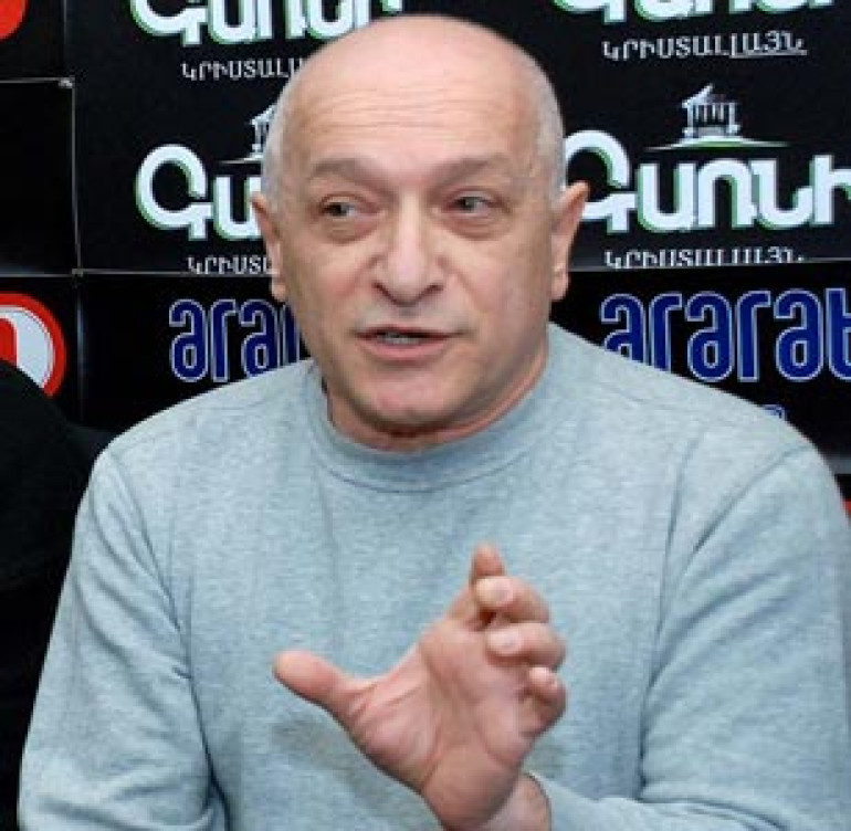 Cultural worker accusing Armenian intellectuals 