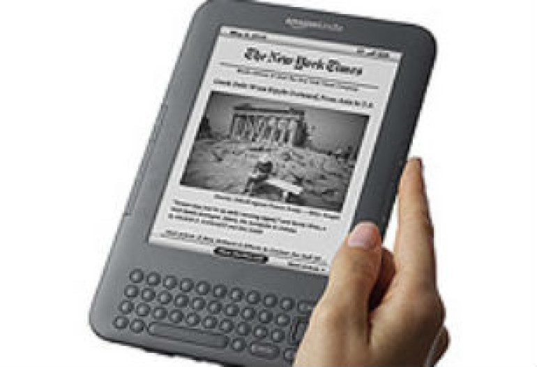 Экран букридеров Kindle будет светиться сам