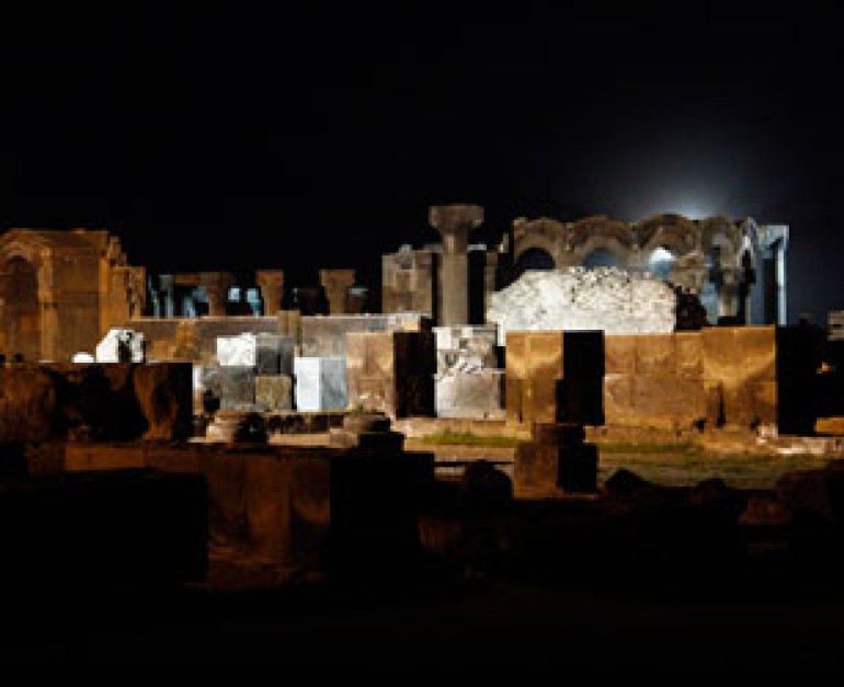 Zvartnots reserve-museum has art illumination