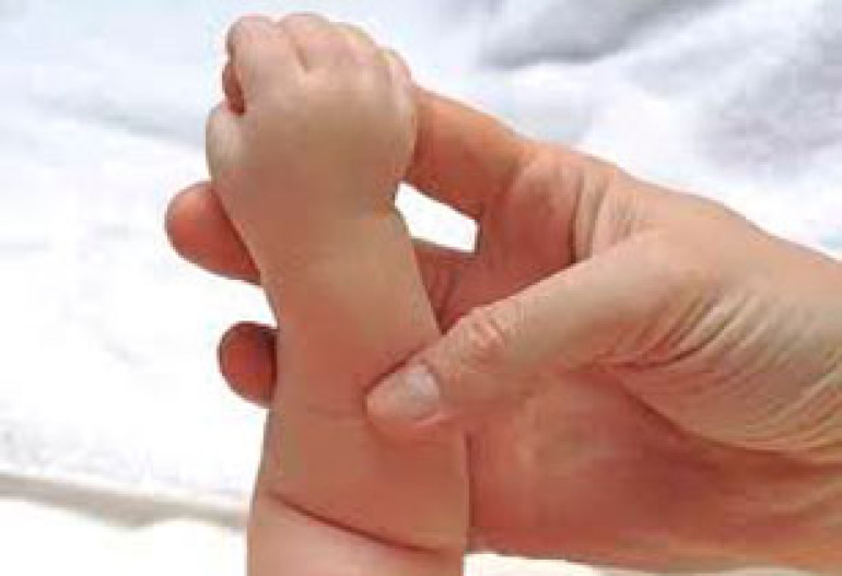 Fathers just as likely to get baby blues  