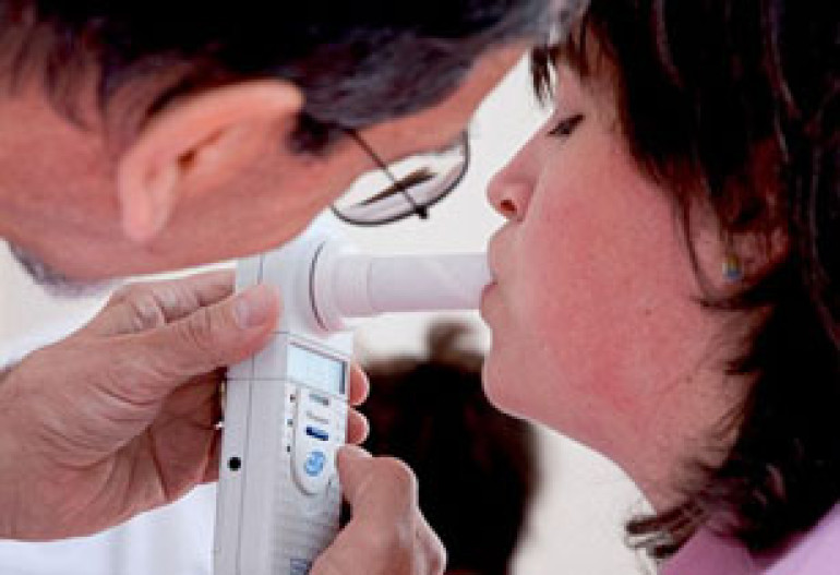 Scientists develop electronic nose for smart phones (video)