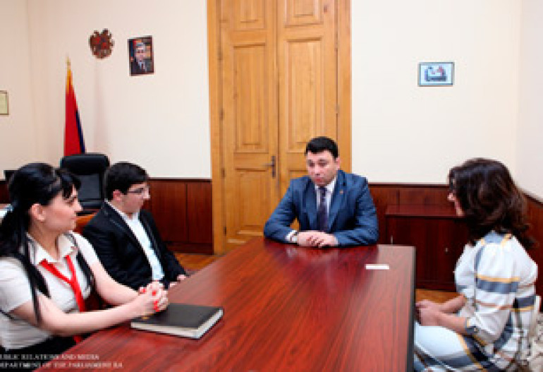 Parliament vice speaker praises young Armenian musician