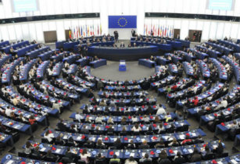 Европейский парламент призвал ЕС применить санкции против Азербайджана