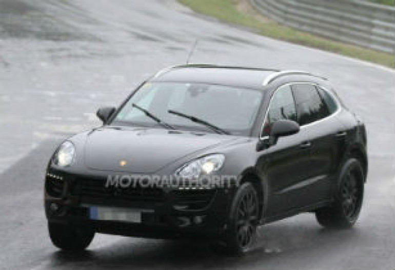 Porsche Macan демонстрирует фотошпионам свою спортивность