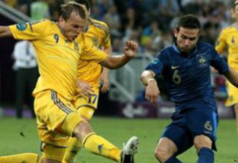 Сборная Украины во втором туре проиграла сборной Франции со счетом 0:2