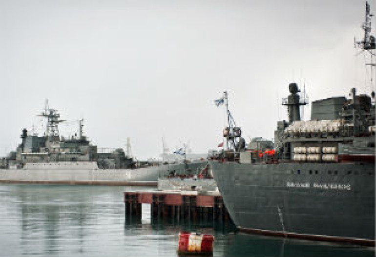Россия отправит в Сирию большие десантные корабли