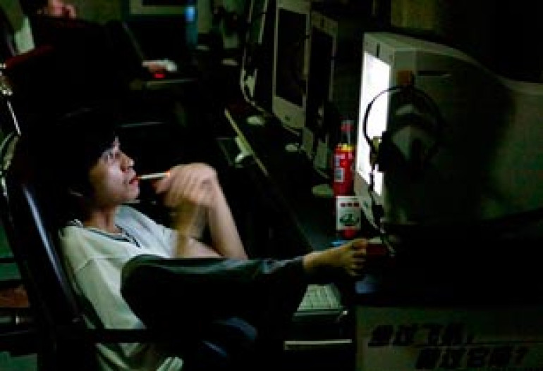 Chinese fan dies after 11 sleepless nights to watch Euro 2012