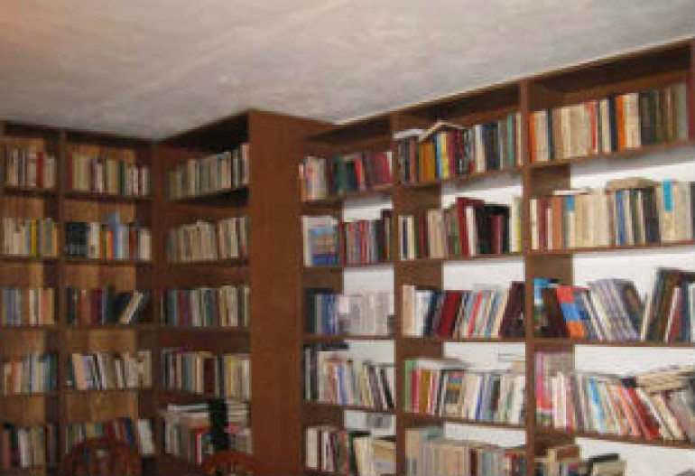 Artsakh libraries need modern world literature