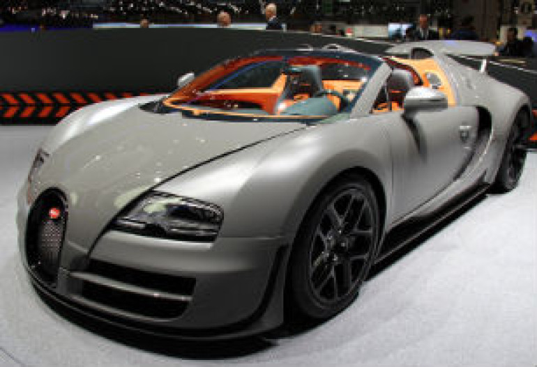 Новое поколение Bugatti Veyron могут сделать гибридом