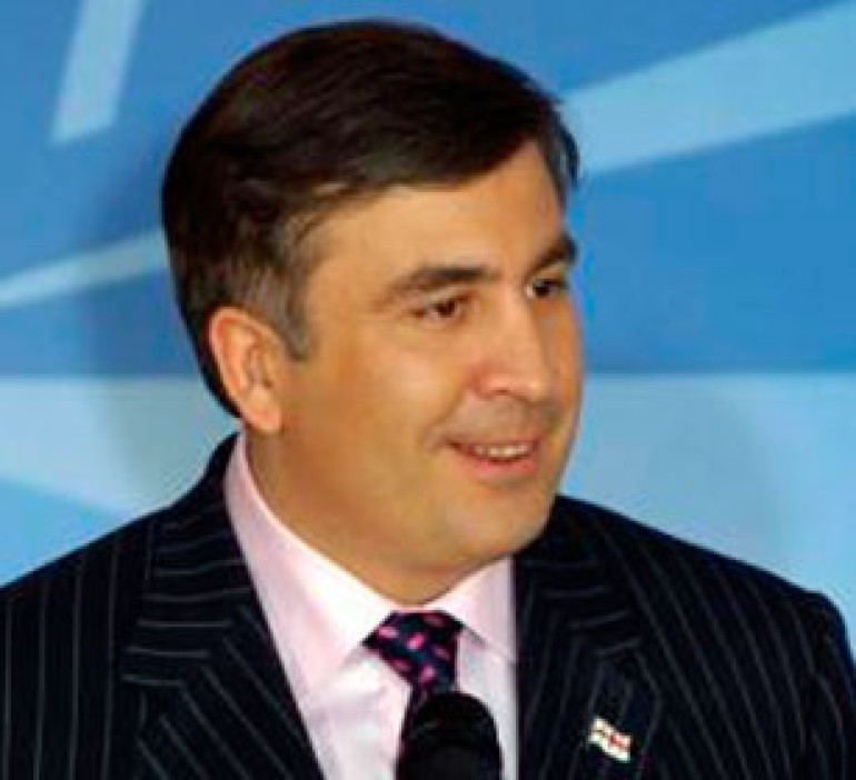 Михаил Саакашвили прервал визит в Азербайджан из-за наводнения в Грузии