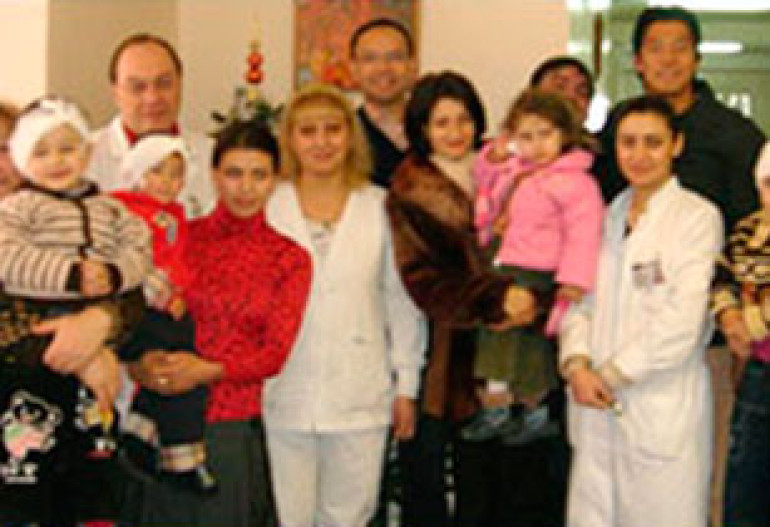 Акция по сбору денег в Глендейле для лечения глухих детей в Армении собрала 100.000 долларов
