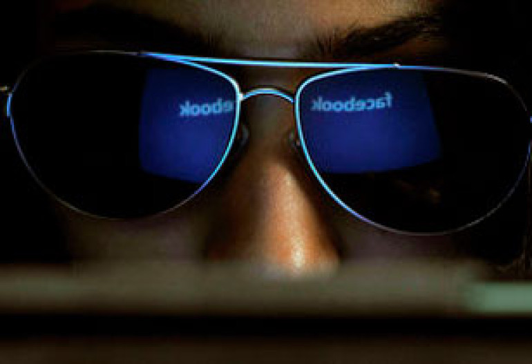 Facebook сканирует чаты пользователей на предмет криминала