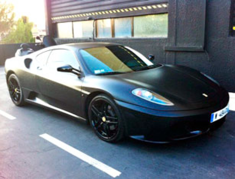 Ամբողջովին կաշվեպատ թափքով Ferrari-ն վաճառվել է 200 000 դոլարով (ֆոտոշարք)