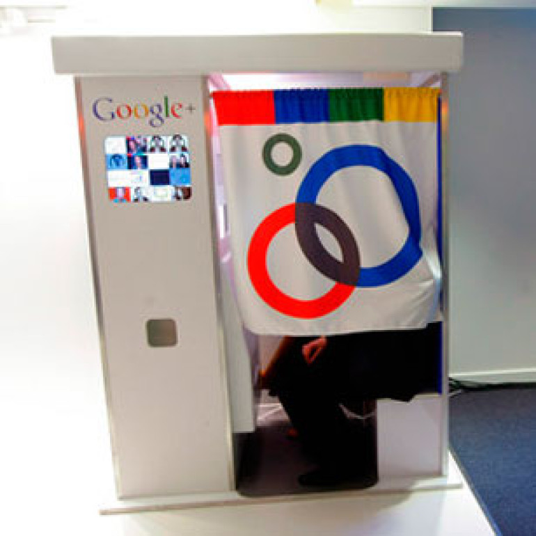 Пользователям предпочитают общение в Google+, а не Facebook 