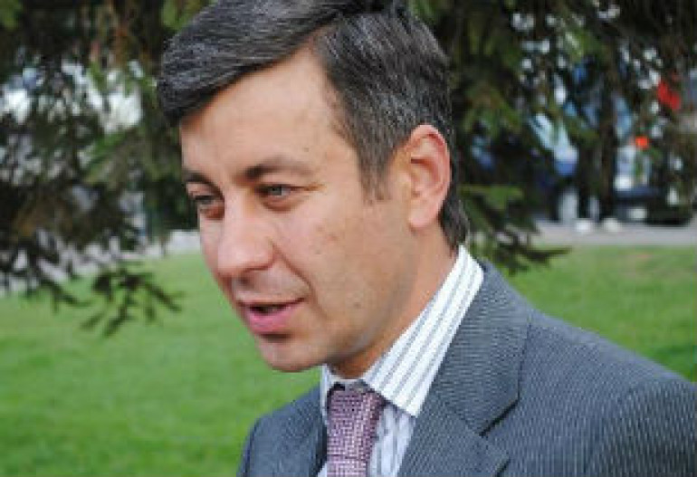 Решение суда о лишении свободы активистов АНК является посылом обществу – Владимир Карапетян