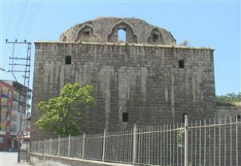 Turkey covers renovation of Armenian church