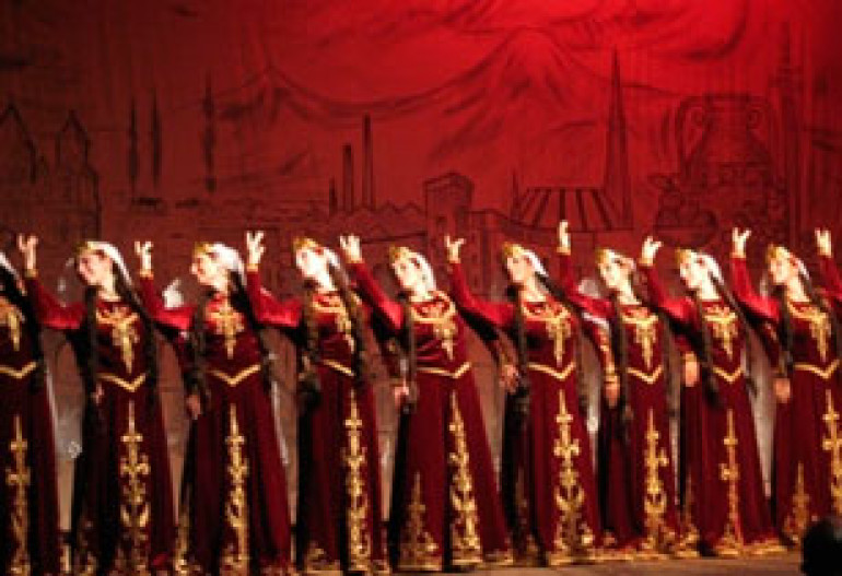 Lebanon’s Arin dance ensemble wraps up its tour in Armenia