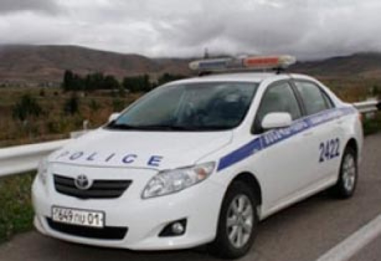 В ДТП на автотрассе Ереван-столкнулись Opel Corza и Seat Toledo