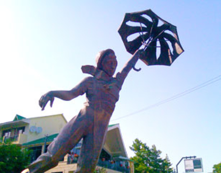 International Mime Festival in Armenian Tsakhkardzor: monument to Leonid Yengibaryan unveiled  