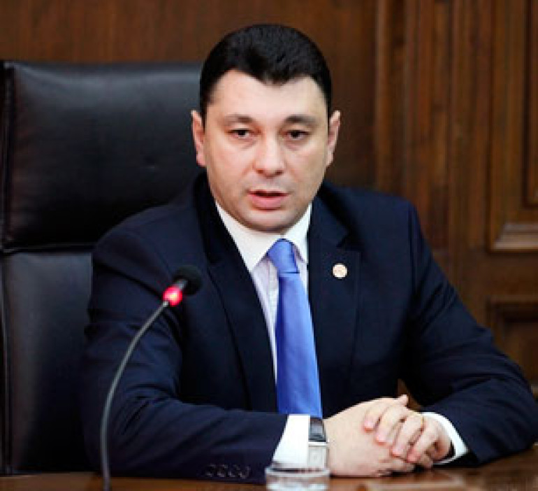 Помилование Сафарова доказывает, что в Азербайджане поощряются фашизм и политика ненависти к армянам - Шармазанов