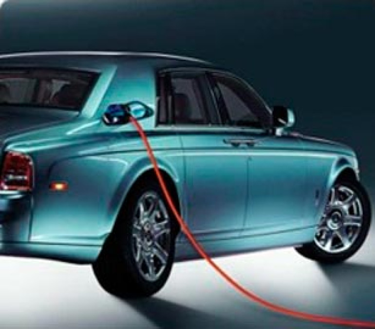 Комфорт победил экологию: Электрический Rolls-Royce решено уничтожить 