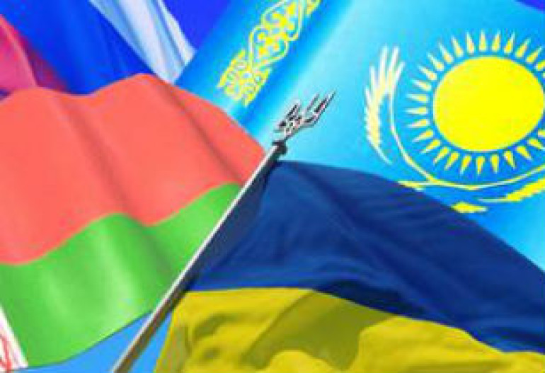 Центральная Азия экономически ближе к РФ, Украина и Грузия — к ЕС - опрос