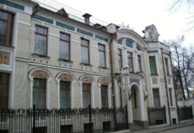 В Москве студенты университета МВД избили сотрудника посольства Гвинеи за задержку в выплате стипендий 