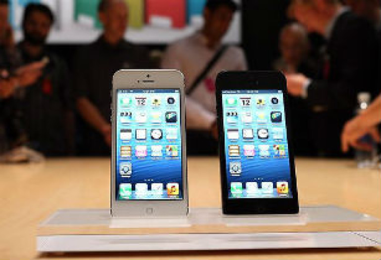 Apple stops taking orders for iPhone 5