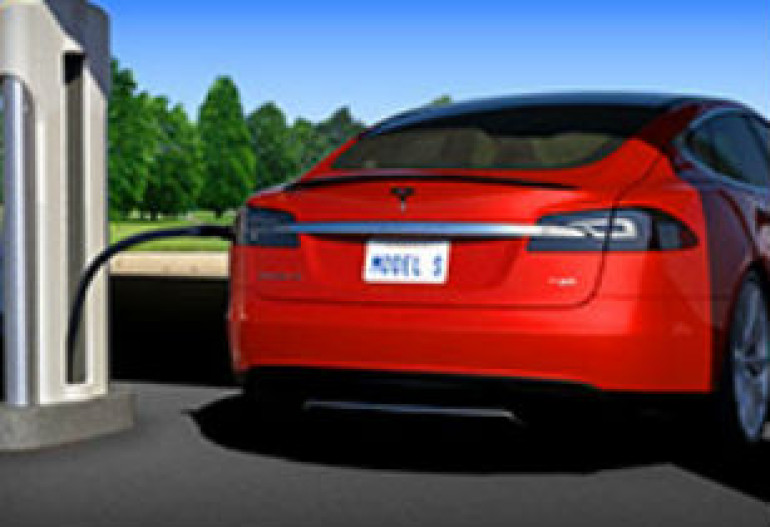 Tesla ընկերությունը արագ և անվճար էլեկտրալիցքավորման կայանների ցանց կբացի (տեսանյութ)