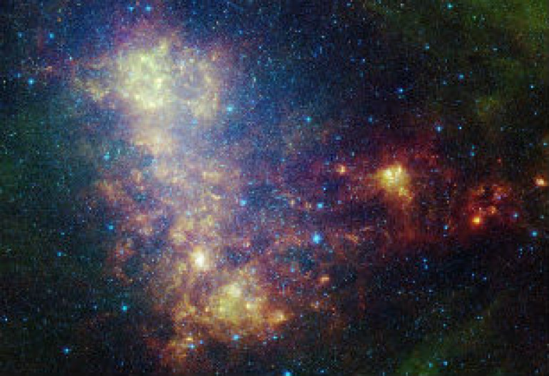 «Хаббл» впервые детально зафиксировал молодые галактики