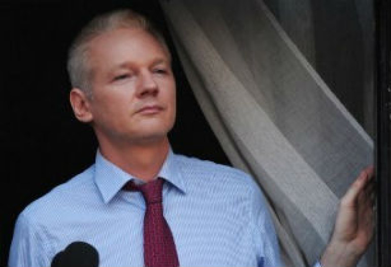 Ассанж решил обвинить премьер-министра Австралии в клевете