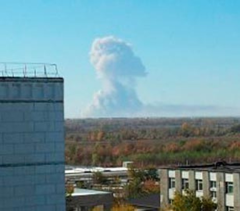 Под Оренбургом из-за взрыва снарядов перекрыто движение