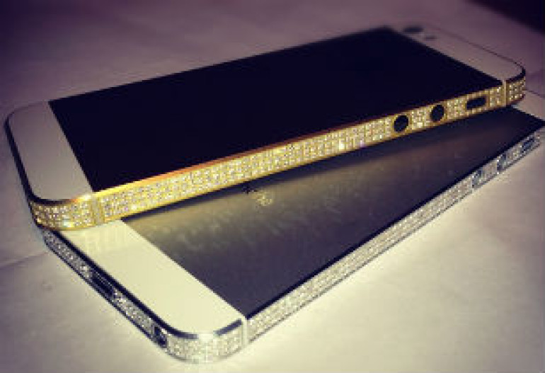 Amosu Luxury-ն ներկայացրել է iPhone 5-ի ոսկեպատ ու ադամանդապատ տարբերակները (լուսանկարներ)