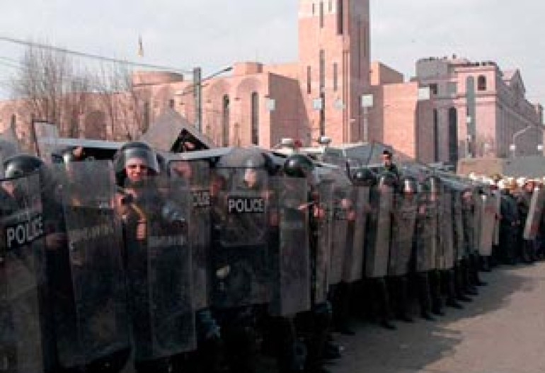 «1 марта» в учебнике по истории Армении  