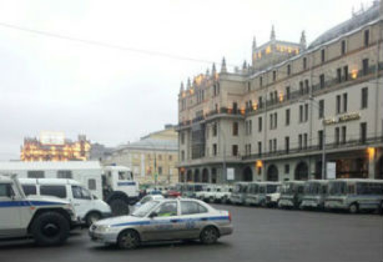  Полиция перекрыла центральные площади Москвы 
