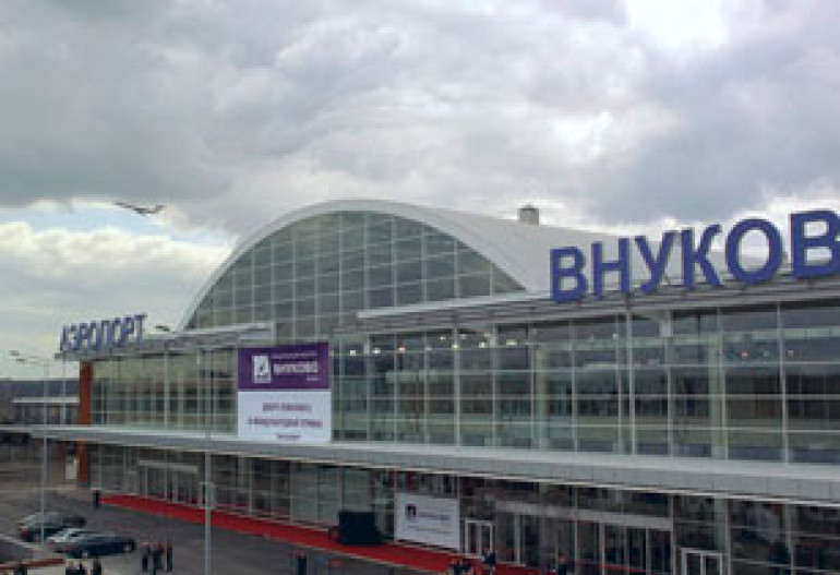 Московский аэропорт «Внуково» закрыли из-за снегопада