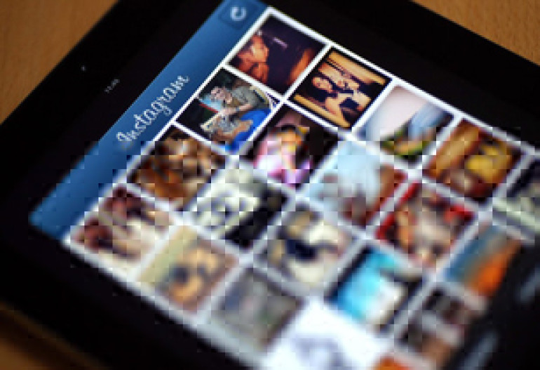 Instagram pulls photo images from Tweets