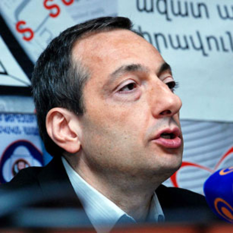 Armenian astronomer predicts 5 eclipses in 2013